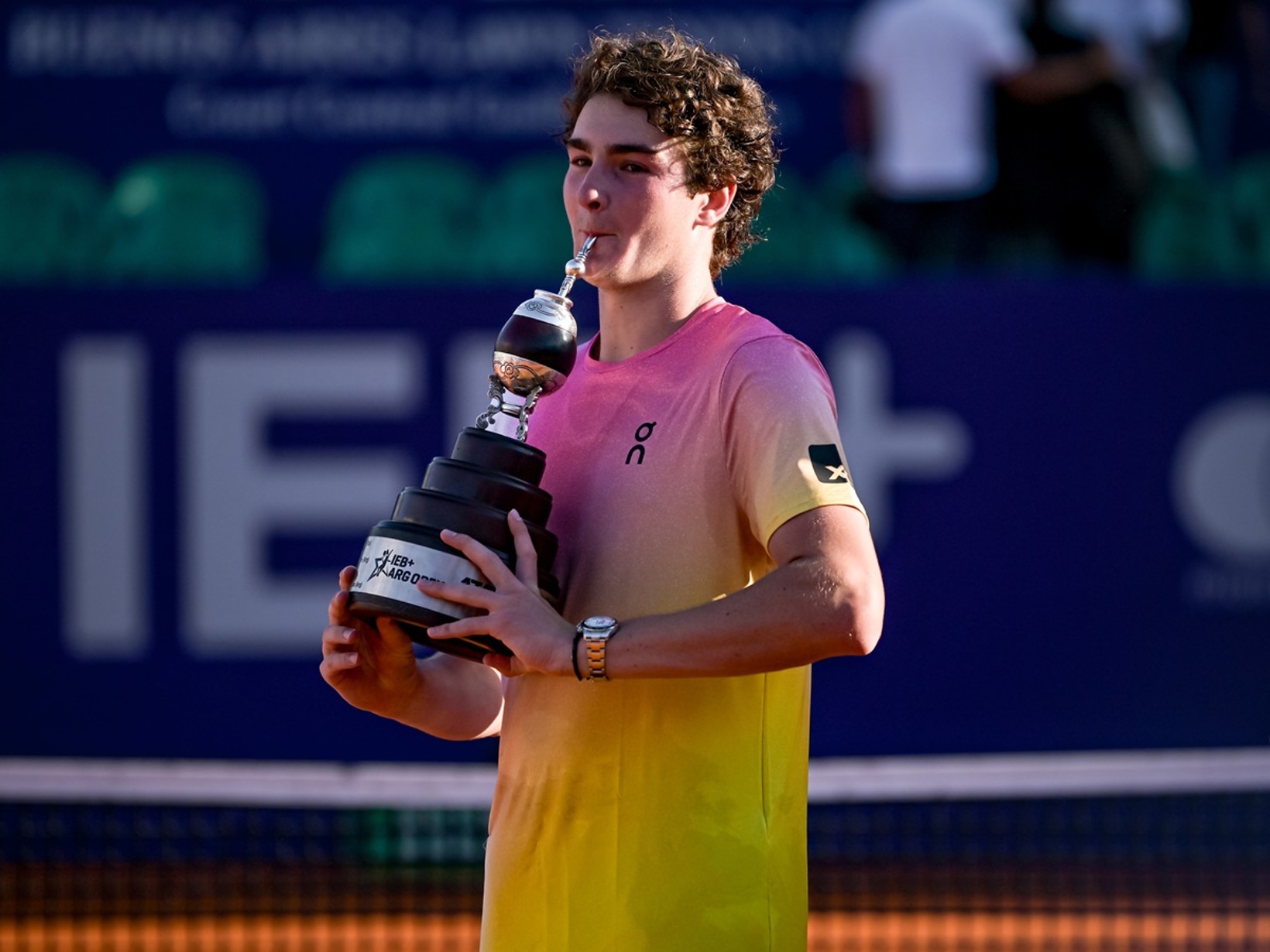 续约谈判迟 续约谈判迟